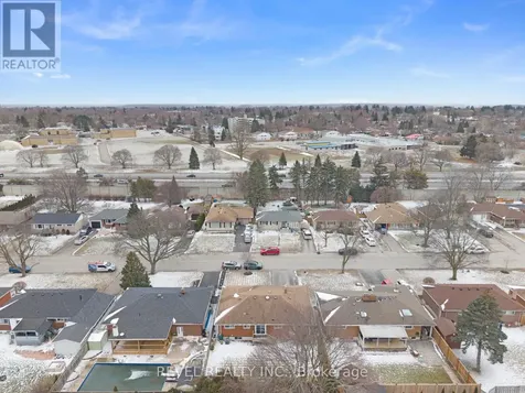 26 Wiltshire Drive Brantford ON N3R 5A9