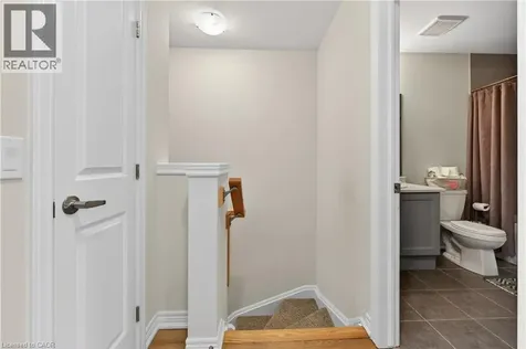 19 Picardy Drive Hamilton ON L8J 0M7