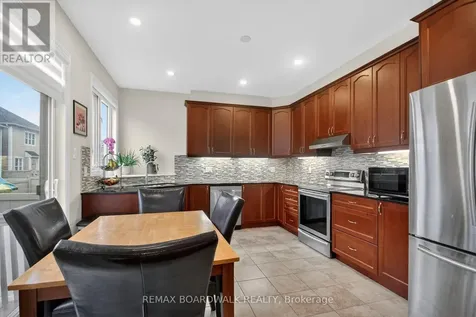 161 Flowing Creek Circle Ottawa ON K2M 0K2