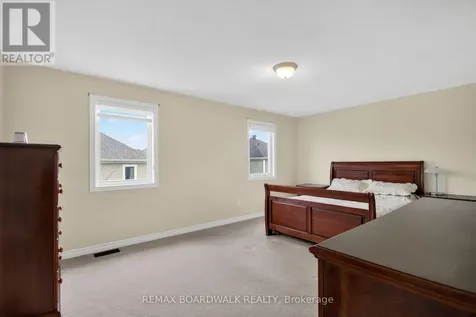 161 Flowing Creek Circle Ottawa ON K2M 0K2