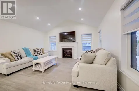 4 Livingston Drive Tillsonburg ON N4G 0J3