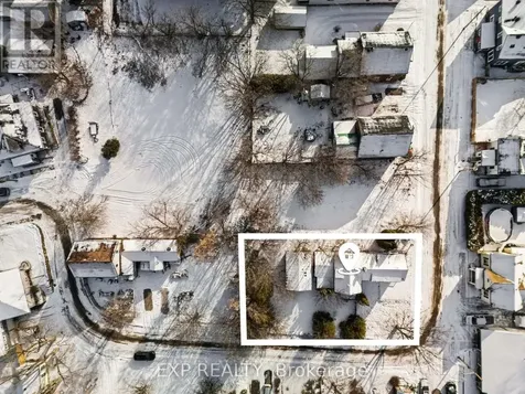 139 Charles Street Carleton Place ON K7C 2Y4