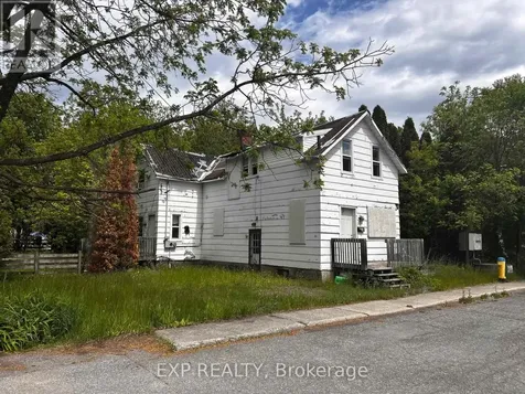 139 Charles Street Carleton Place ON K7C 2Y4