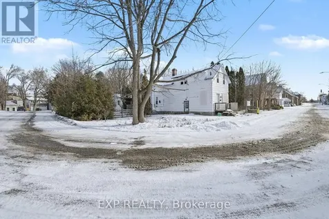 139 Charles Street Carleton Place ON K7C 2Y4