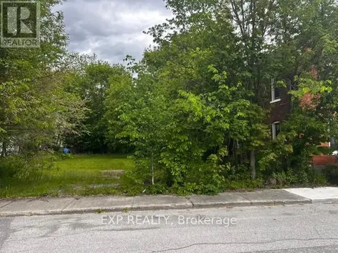 135 Charles Street Carleton Place ON K7C 2Y4