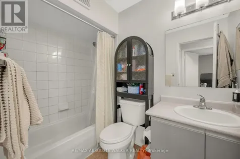 250 Brittany Drive Ottawa ON K1K 4M1