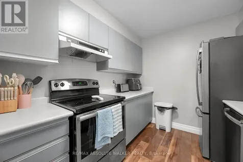 250 Brittany Drive Ottawa ON K1K 4M1