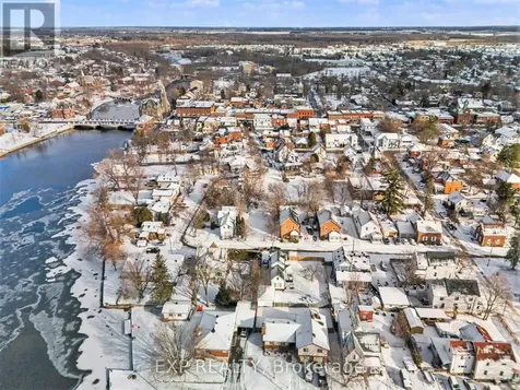 42 Allan Street Carleton Place ON K7C 1T3