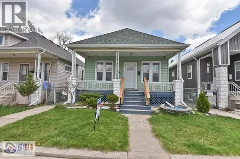 558 Elm Windsor ON N9A 5H2