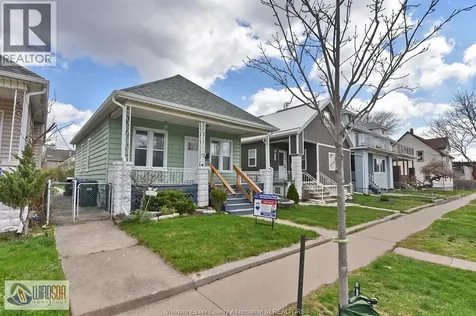 558 Elm Windsor ON N9A 5H2