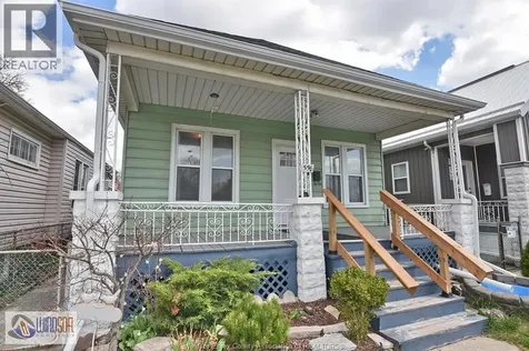 558 Elm Windsor ON N9A 5H2