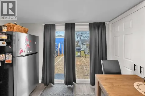 14 Mcnaughton Avenue Wallaceburg ON N8A 1R8