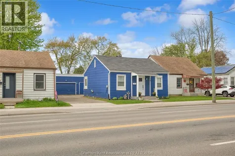 14 Mcnaughton Avenue Wallaceburg ON N8A 1R8