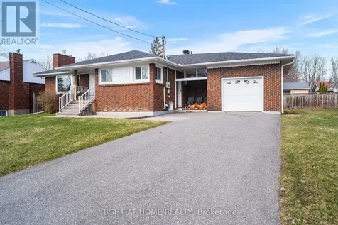 1307 Princess Street Cornwall ON K6J 1S4