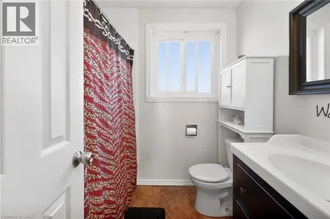 228 Holborn Drive Kitchener ON N2A 2E8