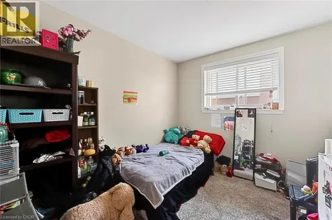 228 Holborn Drive Kitchener ON N2A 2E8