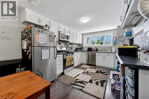 228 Holborn Drive Kitchener ON N2A 2E8