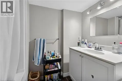 228 Holborn Drive Kitchener ON N2A 2E8