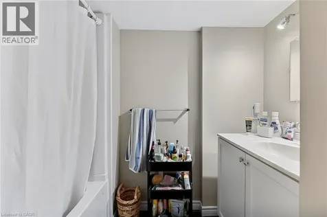 228 Holborn Drive Kitchener ON N2A 2E8