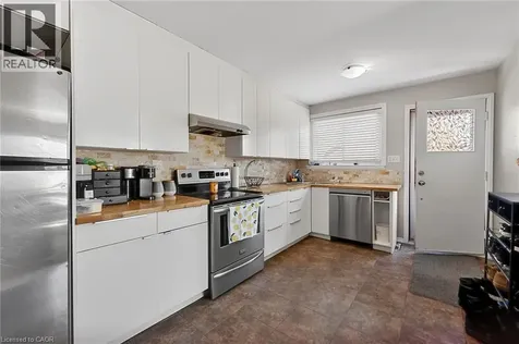 228 Holborn Drive Kitchener ON N2A 2E8