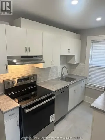 1179 Howard Avenue Windsor ON N9A 1S6