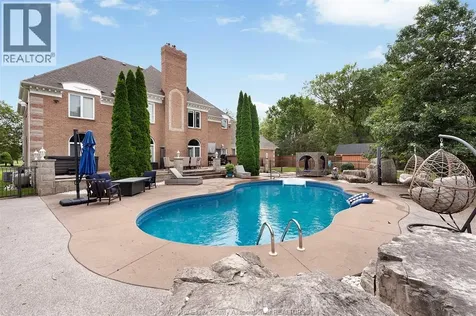 7566 Howard Avenue Amherstburg ON N0R 1J0