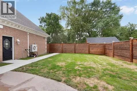 7566 Howard Avenue Amherstburg ON N0R 1J0