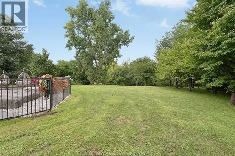 7566 Howard Avenue Amherstburg ON N0R 1J0