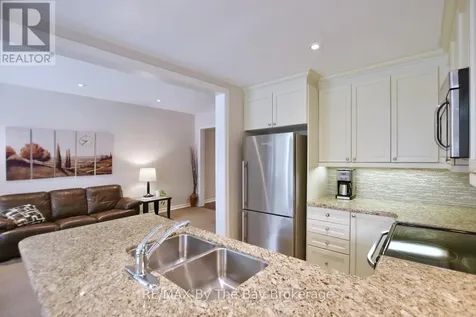 15 30th Street North Wasaga Beach ON L9Z 2C8