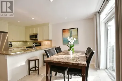 15 30th Street North Wasaga Beach ON L9Z 2C8