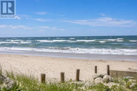 15 30th Street North Wasaga Beach ON L9Z 2C8