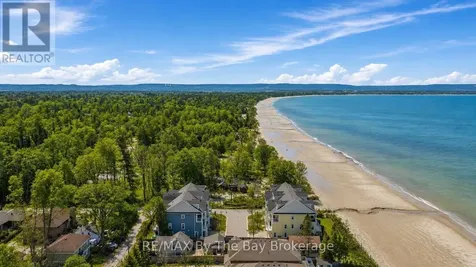 15 30th Street North Wasaga Beach ON L9Z 2C8