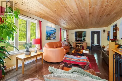 190 Woods Road Ottawa ON K0A 3M0