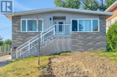 269 Michel Circle Ottawa ON K1L 7P4