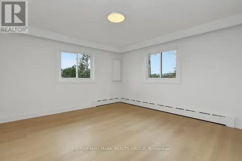 269 Michel Circle Ottawa ON K1L 7P4
