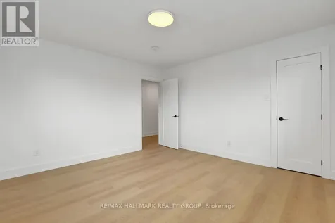 269 Michel Circle Ottawa ON K1L 7P4