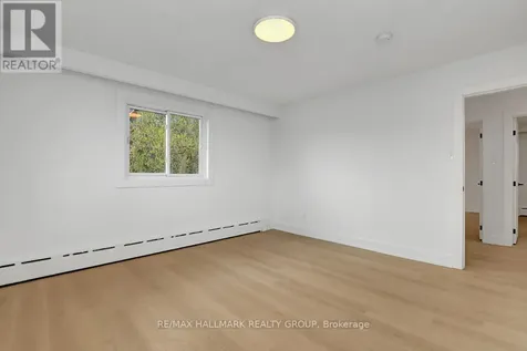 269 Michel Circle Ottawa ON K1L 7P4