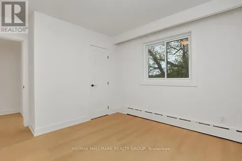 269 Michel Circle Ottawa ON K1L 7P4