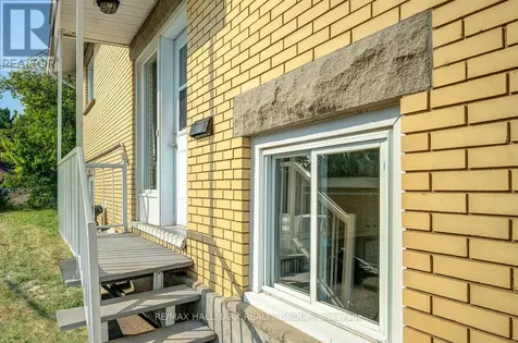 269 Michel Circle Ottawa ON K1L 7P4