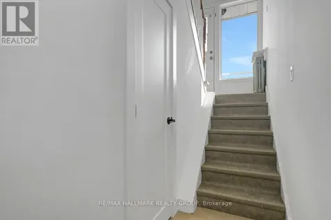 269 Michel Circle Ottawa ON K1L 7P4