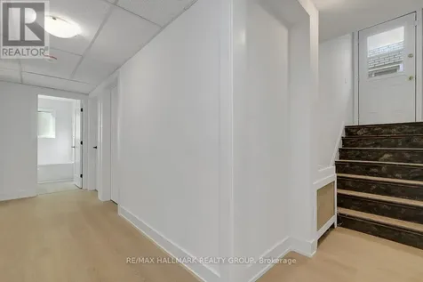 269 Michel Circle Ottawa ON K1L 7P4
