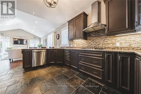 137 Pinehill Drive Hamilton ON L0R 1P0