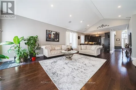 137 Pinehill Drive Hamilton ON L0R 1P0