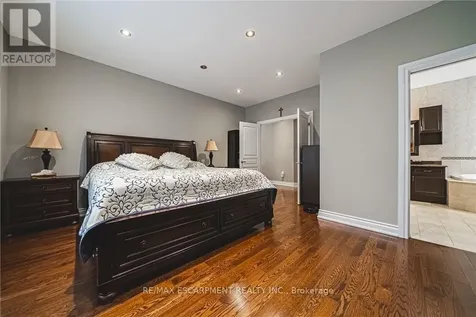 137 Pinehill Drive Hamilton ON L0R 1P0