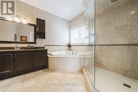 137 Pinehill Drive Hamilton ON L0R 1P0
