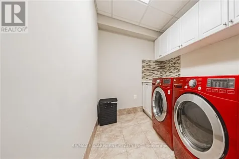 137 Pinehill Drive Hamilton ON L0R 1P0