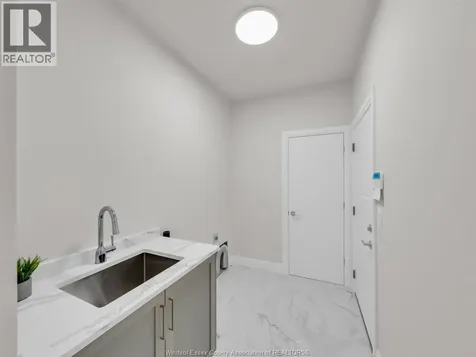 664 Linden Lakeshore ON N0R 1A0