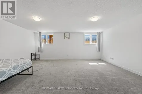 95 Queensbrook Crescent Cambridge ON N1S 0E4