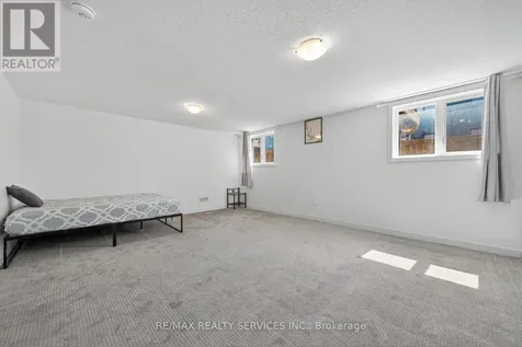 95 Queensbrook Crescent Cambridge ON N1S 0E4