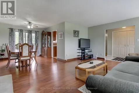 1324 Shore Acres (County Rd 3) Drive Innisfil ON L0L 1R0